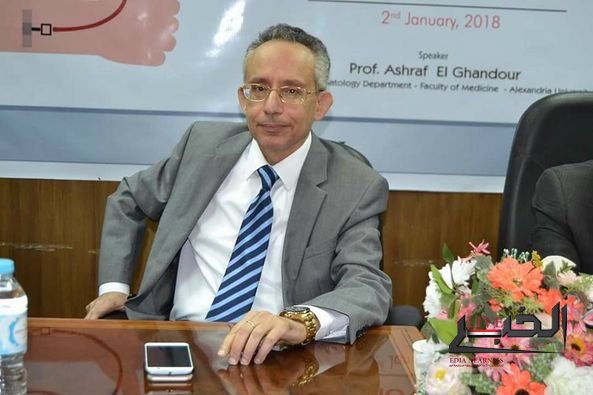 الدكتور أشرف الغندور "نائب رئيس جامعة الإسكندرية لشئون الدراسات العليا