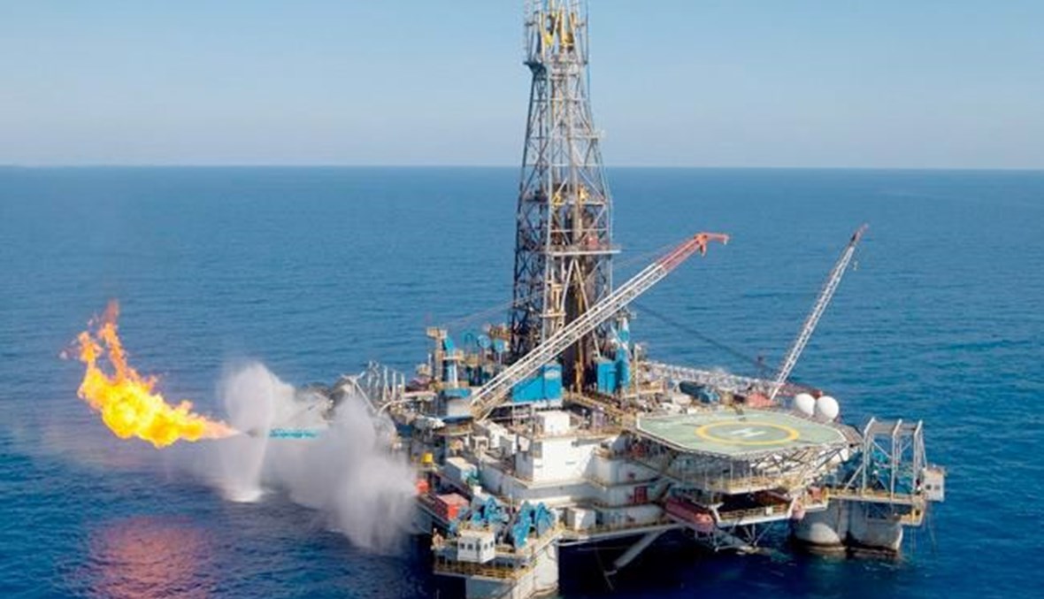 وزير البترول لوكالة أنباء الإمارات: حفر 35 بئراً استكشافية جديدة للغاز  العامين المقبلين .. باستثمارات 1.8 مليار دولار