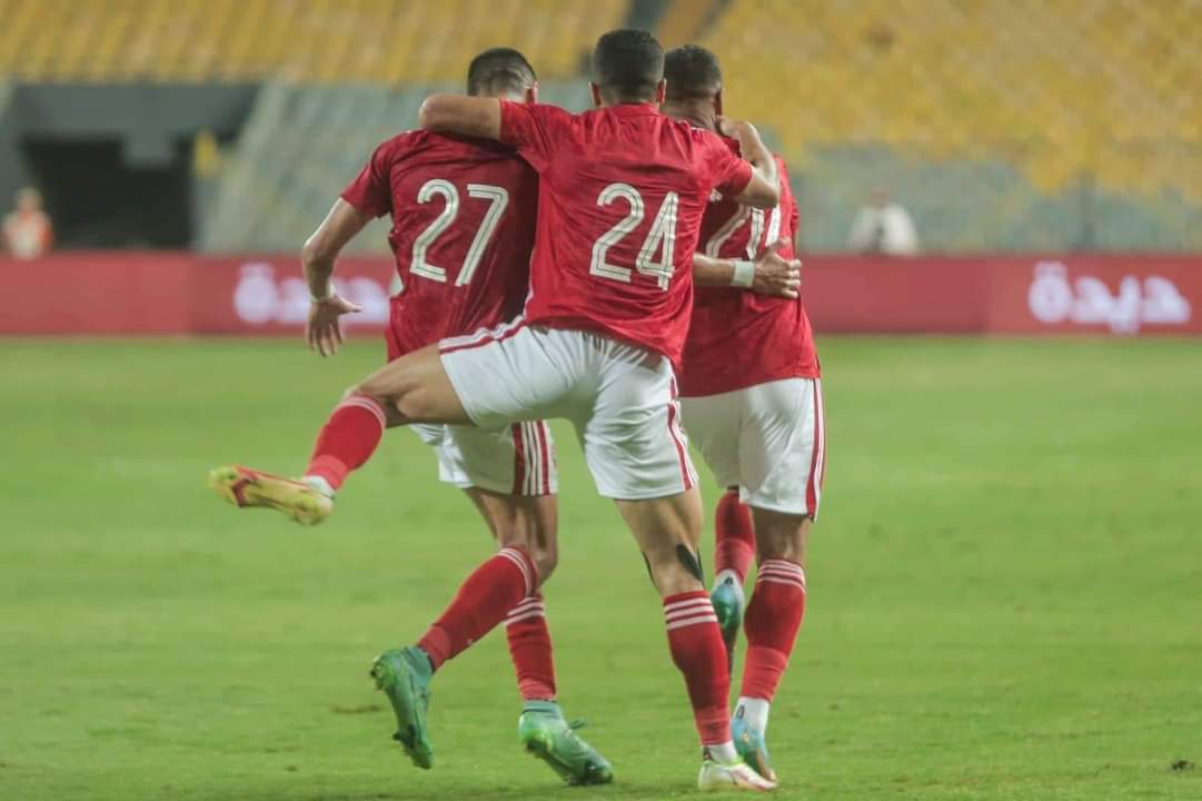 الأهلى فى العلالى.. والإسماعيلي بيلالى!