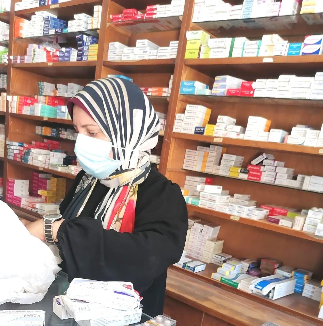 أدوية منتهية الصلاحية ومجهولة المصدر بوادى النطرون والنوبارية