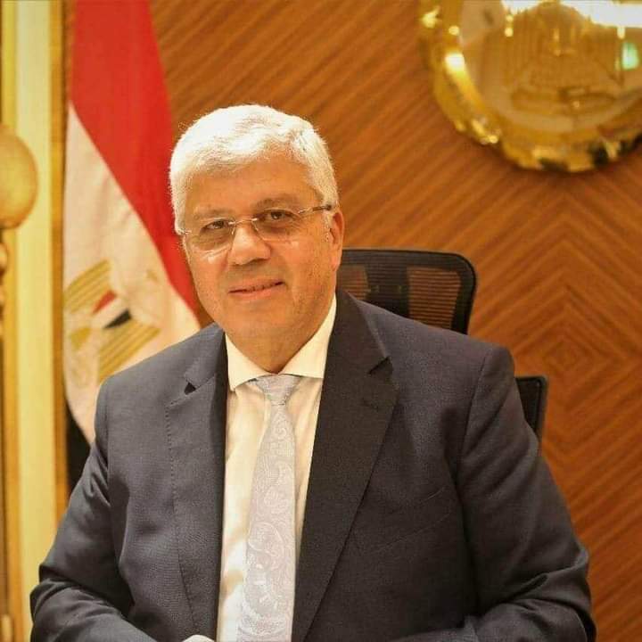 القيادة السياسية تنطلق بالتعليم العالى.. للعالمية