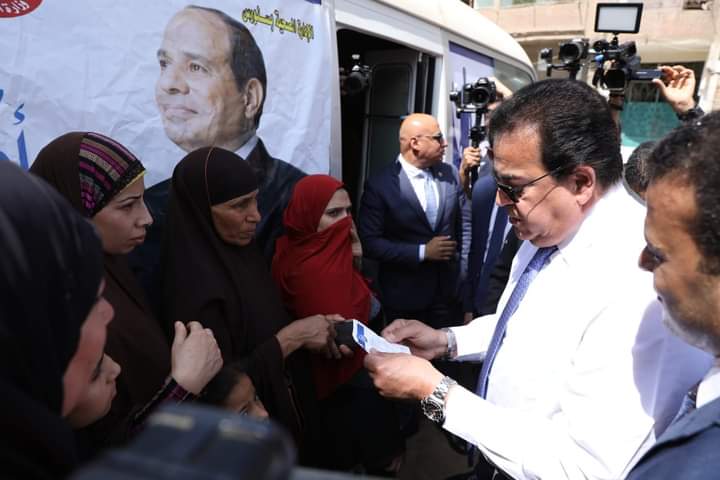 وزير الصحة يزور الفيوم.. ويتفقد حملة 100 يوم صحة بقرية سنهور 