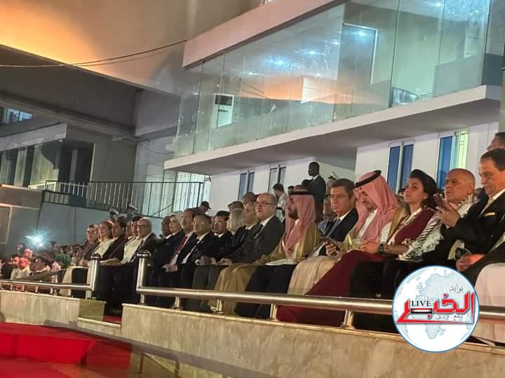 وزير الشباب والرياضة يشهد حفل افتتاح دورة الألعاب العربية بالجزائر