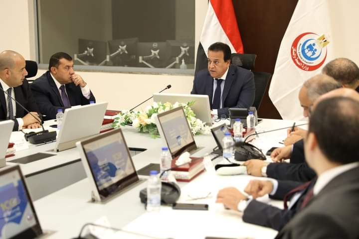 وزير الصحة : لجنة لدراسة الإحتياجات من المستلزمات والأدوية.. وإعداد تقرير بالنواقص