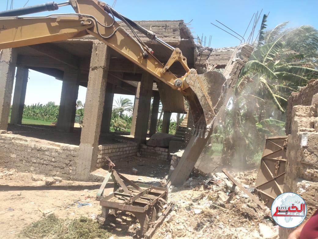 إزالة 219 تعديا..واسترداد 371 فدانا بأسيوط 