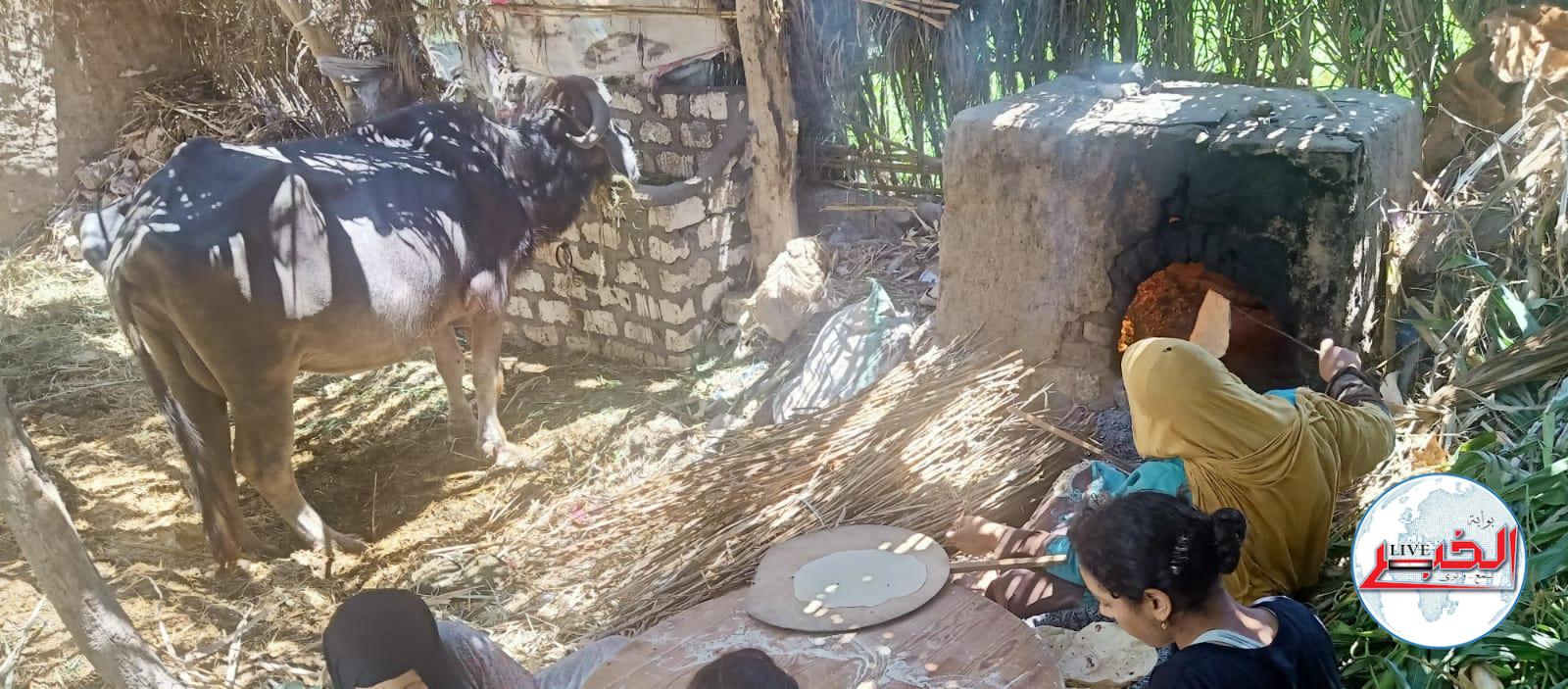 الفرن البلدي يتحدى الزمن .. ويشعل الذكريات و«الشجن»