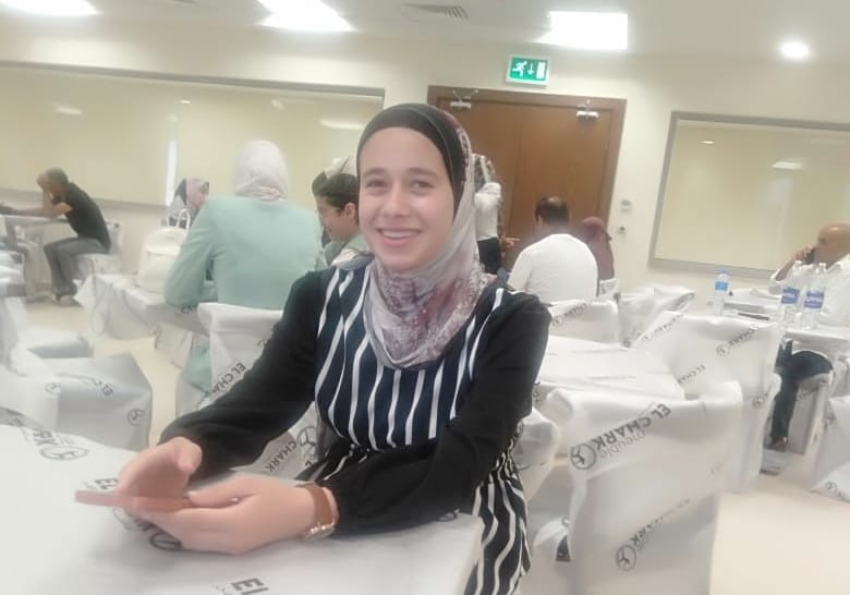 الأولي علي الجمهورية مكرر:  الدبلومات لا تقل أهمية عن الثانوية العامة وسألتحق بالمعهد الفني الصحي لضمان وظيفة