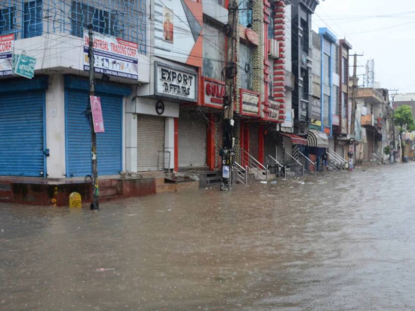 مصرع 12 شخصاً .. بسبب الأمطار والفيضانات في الهند
