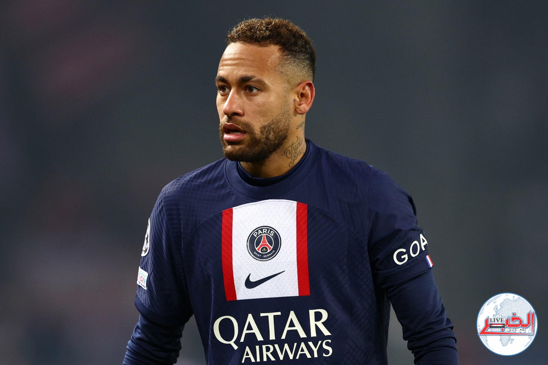 البرازيلي نيمار  يقترب من الإنضمام للهلال السعودي لمدة عامين