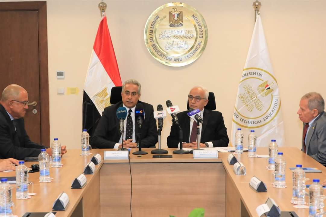 إطلاق 5 مدارس للتكنولوجيا التطبيقية