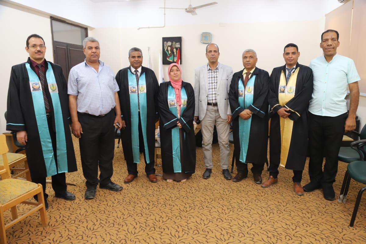 تقييم مبيدات الآفات وبدائلها على النمل الأبيض.. رسالة دكتوراة بجامعة قنا