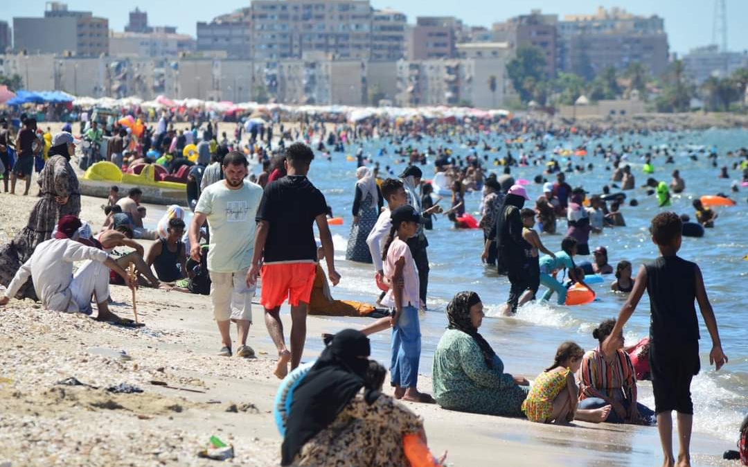 جبال الملح ببورفؤاد..يجذب آلاف الزوار
