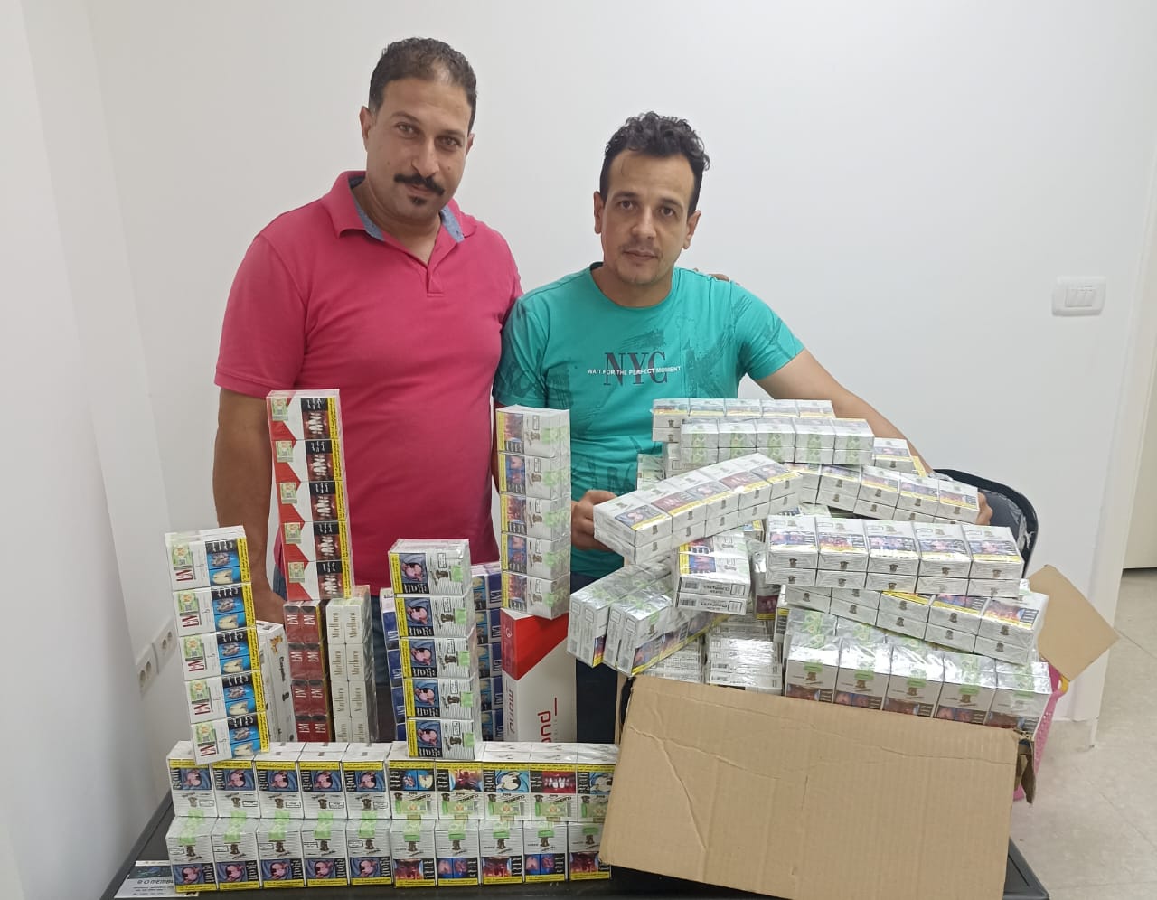 ضبط 2500 لمبة مجهولة المصدر وبويات منتهية الصلاحية..برشيد وكوم حمادة 