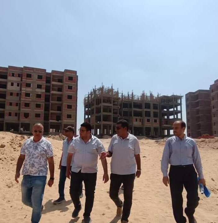وزير الإسكان يُتابع موقف المرحلة الثانية لعمارات روضة العبور 