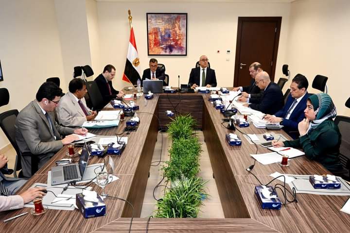 وزير الإسكان يترأس اجتماع مجلس إدارة الهيئة العامة للتنمية السياحية