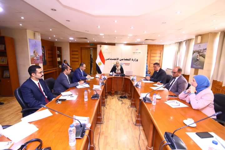 التضامن الاجتماعي تبحث السيطرة على ظاهرة "التشرد"