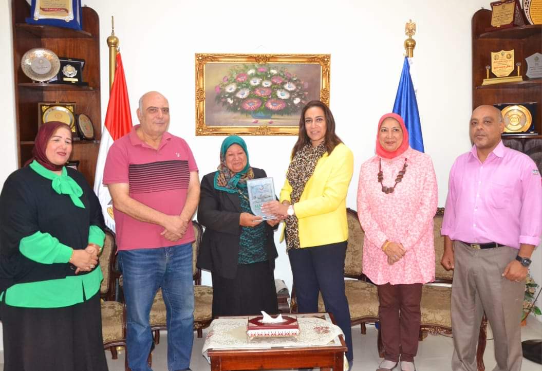 بلبع..تكرم مديرة الإسراء الخيرية
