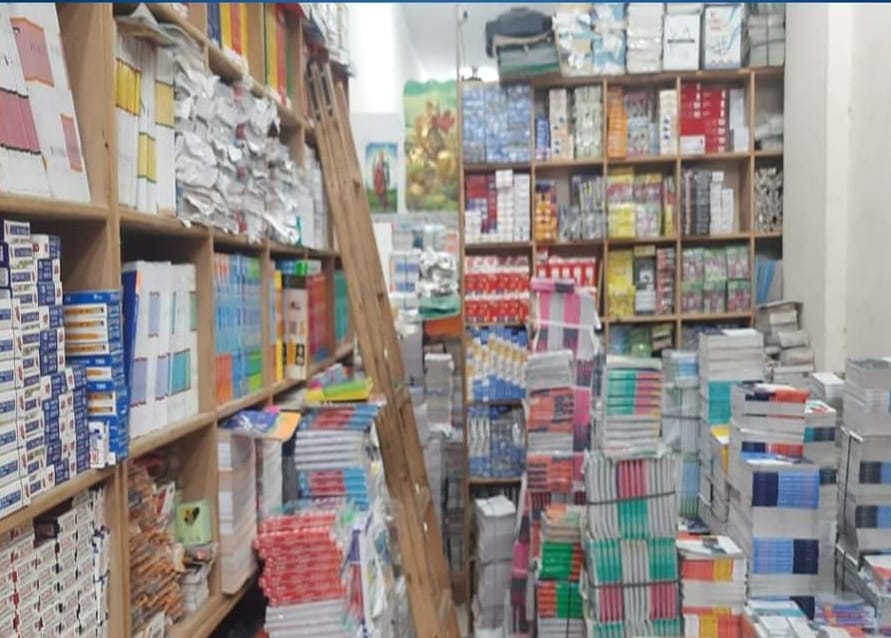 10 آلاف كتاب خارجى بدون تفويض