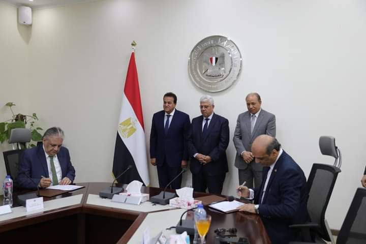 بروتوكولات تعاون بين طب المنصورة ومديرية الشئون الصحية بالدقهلية