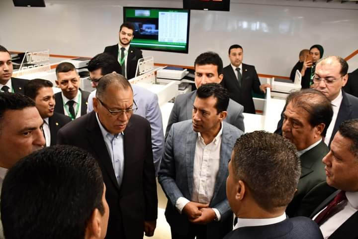 وزير الرياضة ومحافظ الشرقية يفتتحان فرع البنك الأهلى بمركز التنمية الشبابية بلبيس