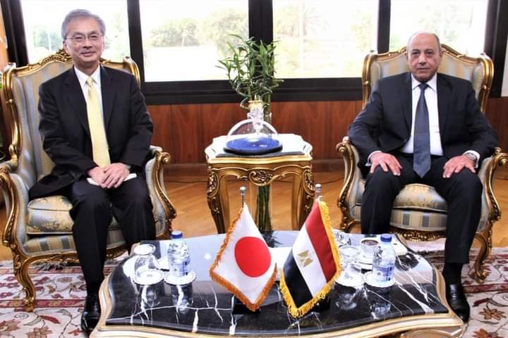 وزير الطيران يبحث مع السفير اليابانى بالقاهرة آفاق التعاون المشترك فى صناعة النقل الجوى