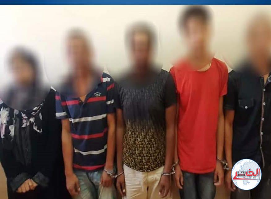 خماسي الشر ..خطفوه فى الملاكى وأجبروه على توقيع إيصالات أمانة