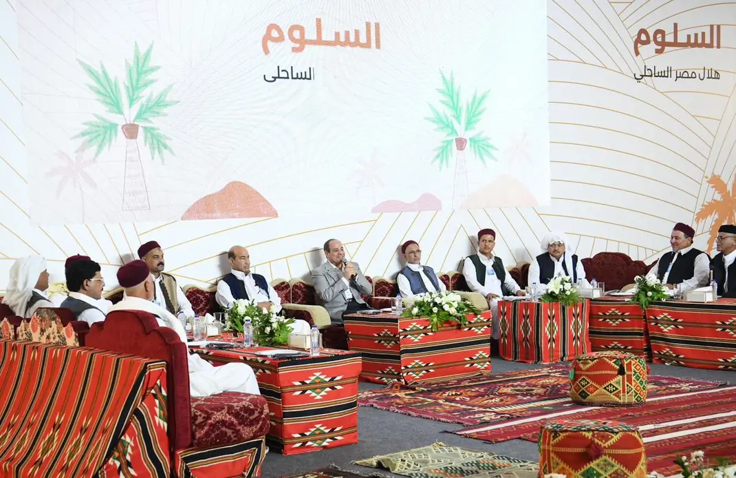 طريق بين سيوة ومطروح..لسير الشاحنات الثقيلة