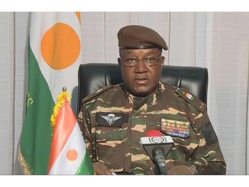 النيجر تمهل السفير الفرنسي 48 ساعة .. لمغادرة البلاد