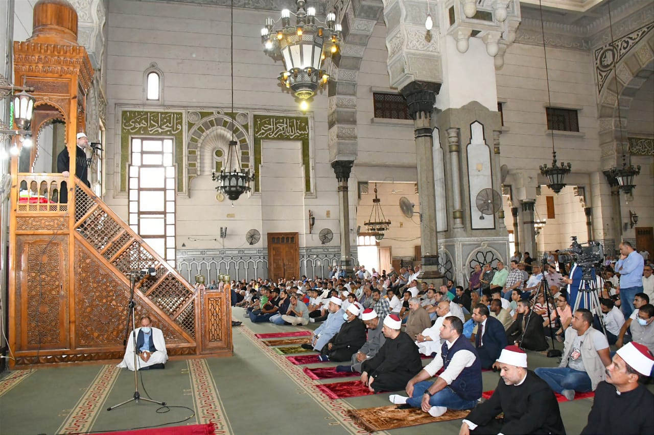 مجلس الوزراء .. ينفي شائعة وقف خطباء المساجد والاعتماد على الذكاء الاصطناعي