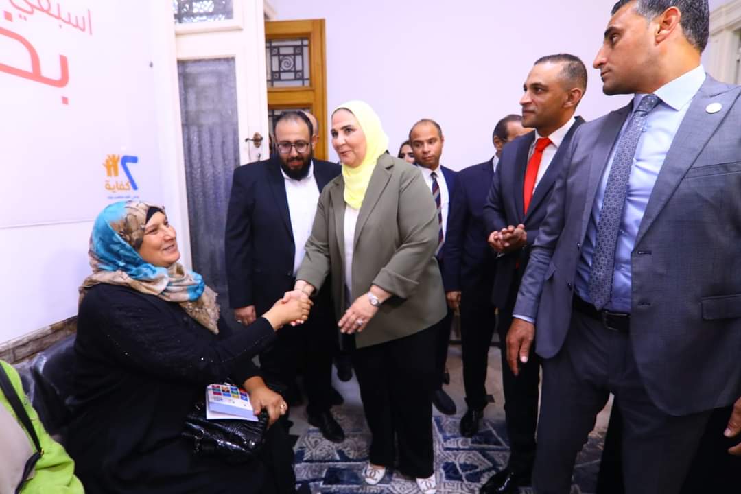 وزيرة التضامن تدشن حملة "رحلة الألف كيلو متر" بافتتاح عيادة "الصحة الإنجابية"بالإسكندرية