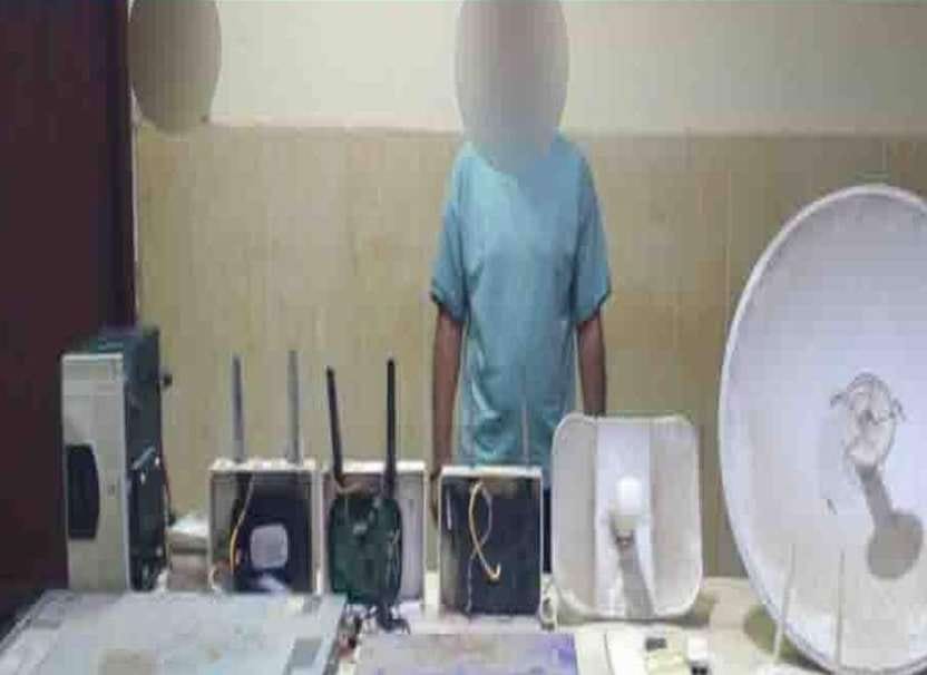 يدير شبكة إنترنت بدون ترخيص