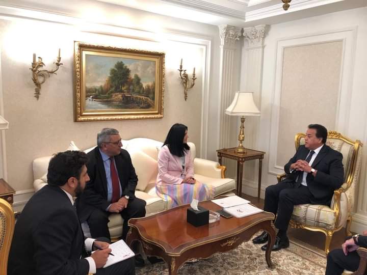 وزير الصحة يبحث فرص التعاون المستقبلية مع أرمينيا 