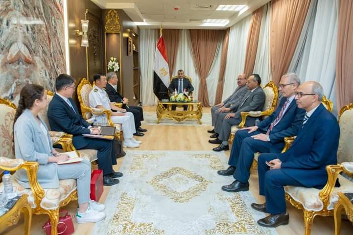 وزير الإنتاج الحربي يبحث مع سفير كوريا الجنوبية تعزيز التعاون 
