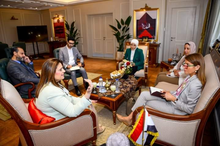 وزيرة الهجرة تبحث مع المدير الاقليمي لليونسكو بالقاهرة التعاون المشترك