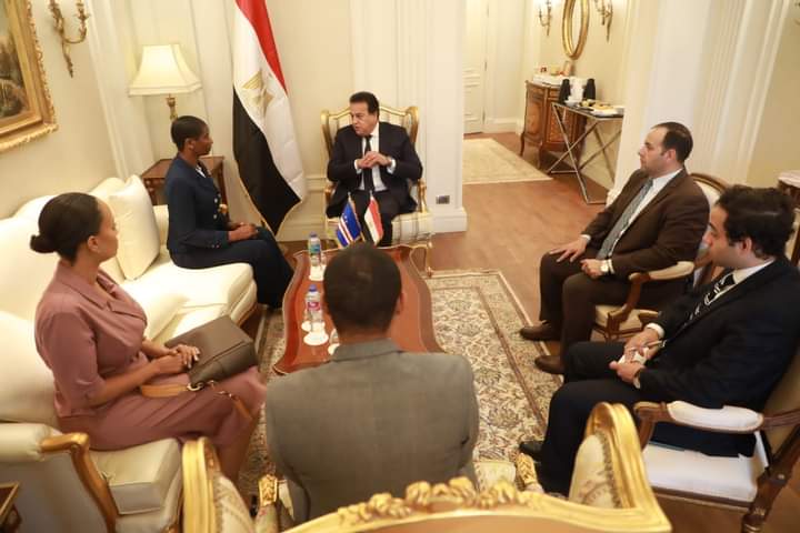 وزير الصحة يبحث مع نظيرته بدولة الرأس الأخضر التعاون المشترك