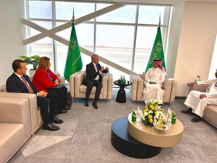 وزير الإسكان يلتقى نظيره السعودي لمناقشة استراتيجيات العمل بالوزارتين
