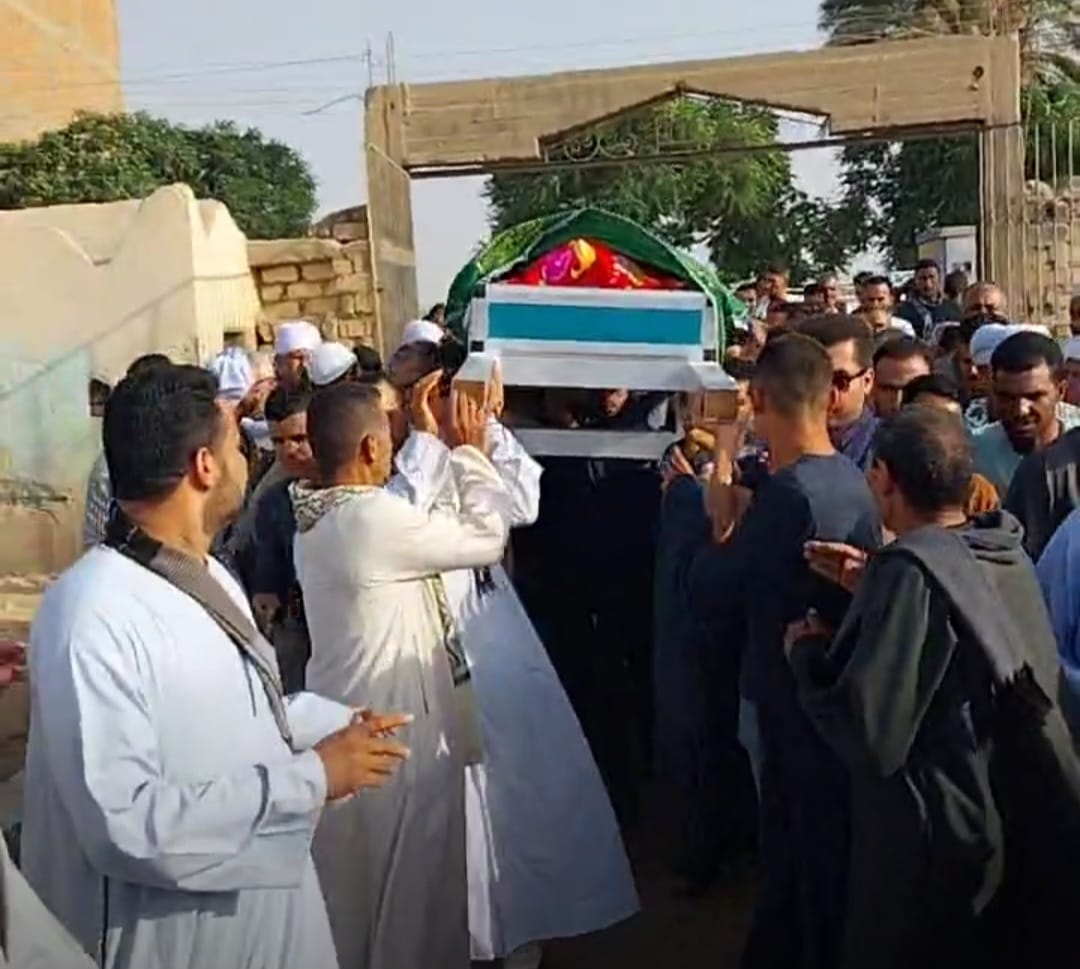 نجع عبد الرسول السوهاجية تبكى ابنها ضحية فيضانات درنة الليبية