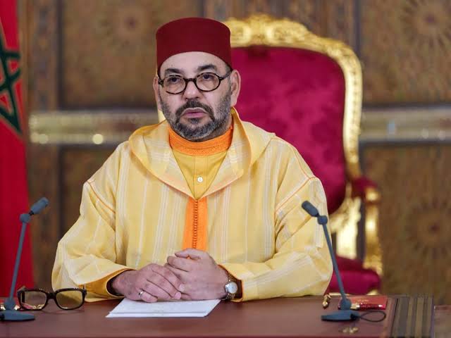 العاهل المغربي يتبرع بمليار درهم لصندوق مواجهة آثار الزلزال
