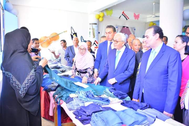 وزير التعليم يفتتح معرض"أهلا مدرستى"بالأقصر..ومدرسة ترعة السواحل بأرمنت