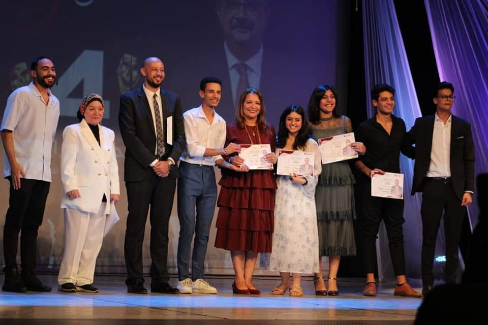 الفائزون بجوائز مهرجان المسرح العربى 