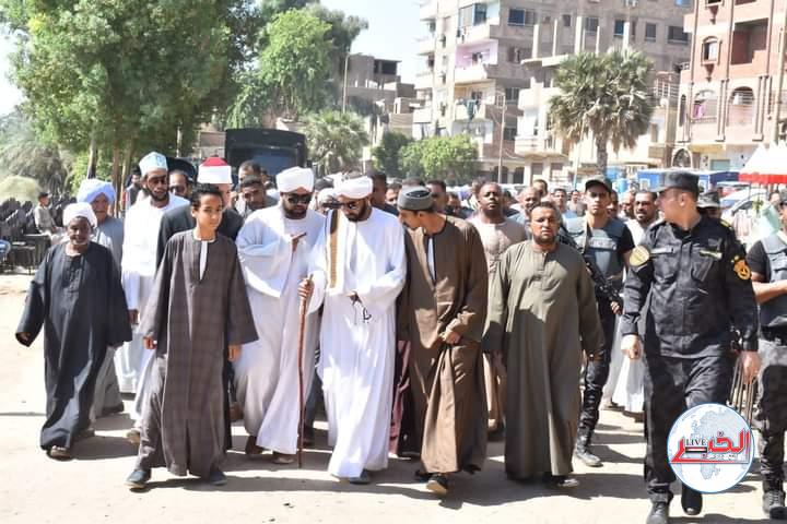 الأدريسى أنهى خصومة ثأرية بين عائلتين بنجع الترعة والمنشية  
