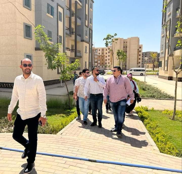 وزير الإسكان يُتابع موقف وحدات المبادرة الرئاسية "سكن كل المصريين" 