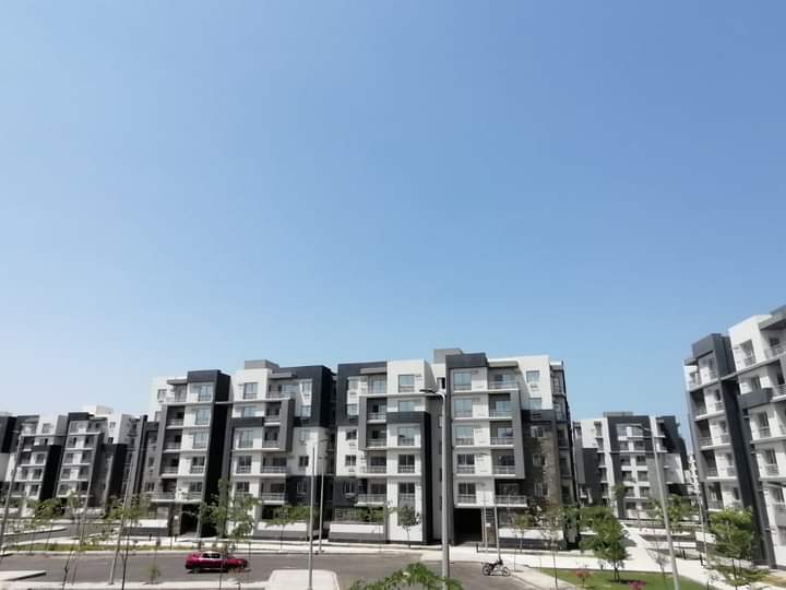 وزير الإسكان يتابع موقف تنفيذ وحدات "جنة" وأعمال التطوير بمدينة دمياط الجديدة
