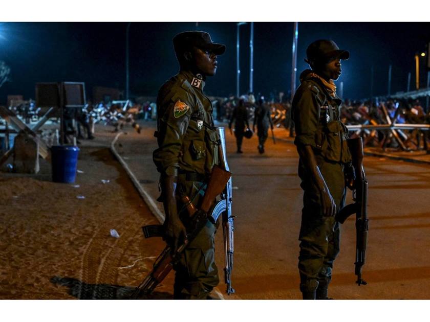 بوركينا فاسو .. تأمر الملحق العسكري في السفارة الفرنسية بمغادرة أراضيها