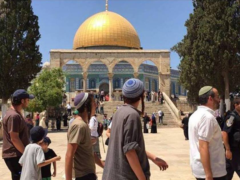 قاضي قضاة فلسطين .. يحذر من نوايا الاحتلال الإسرائيلي لاستهداف الأقصى
