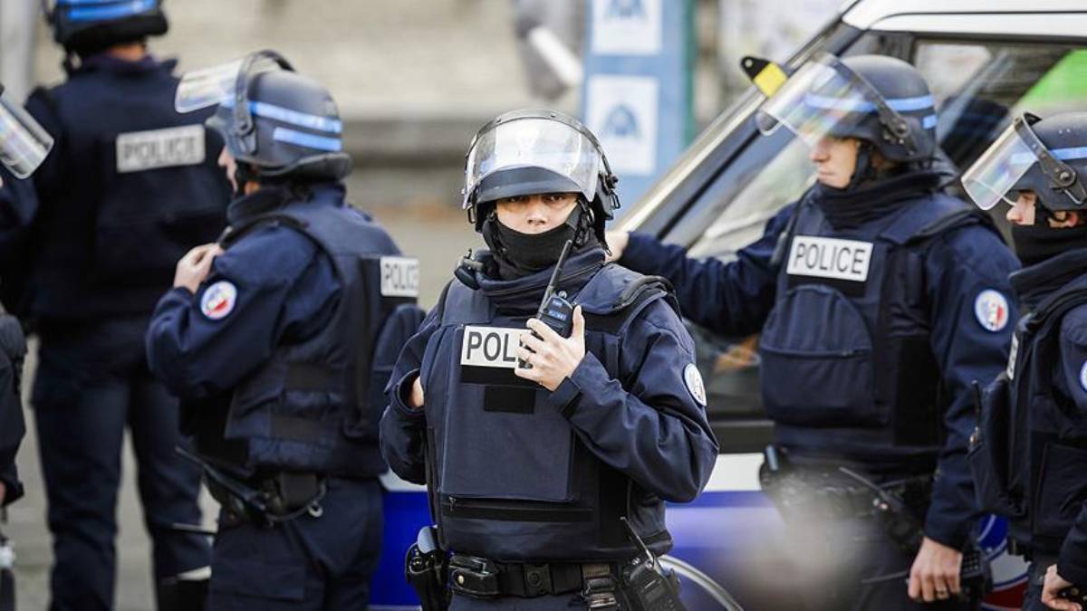 الشرطة الفرنسية .. تطلق النار على سيدة هددت المارة بمحطة للقطار