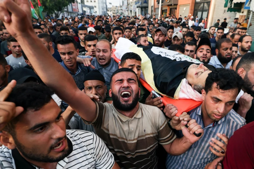 مقابر جماعية فى غزة لدفن شهداء الاعتداءات الإسرائيلية