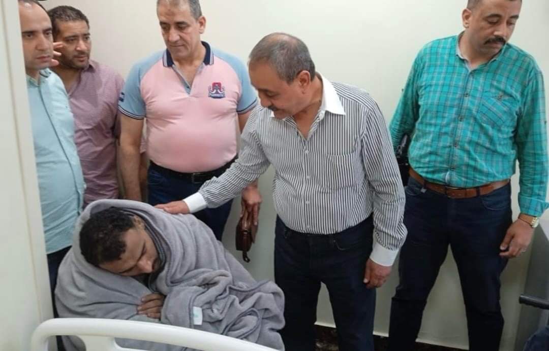 محافظ الإسماعيلية يوجه بتقديم الرعاية لمصابي حادث حريق مديرية الأمن