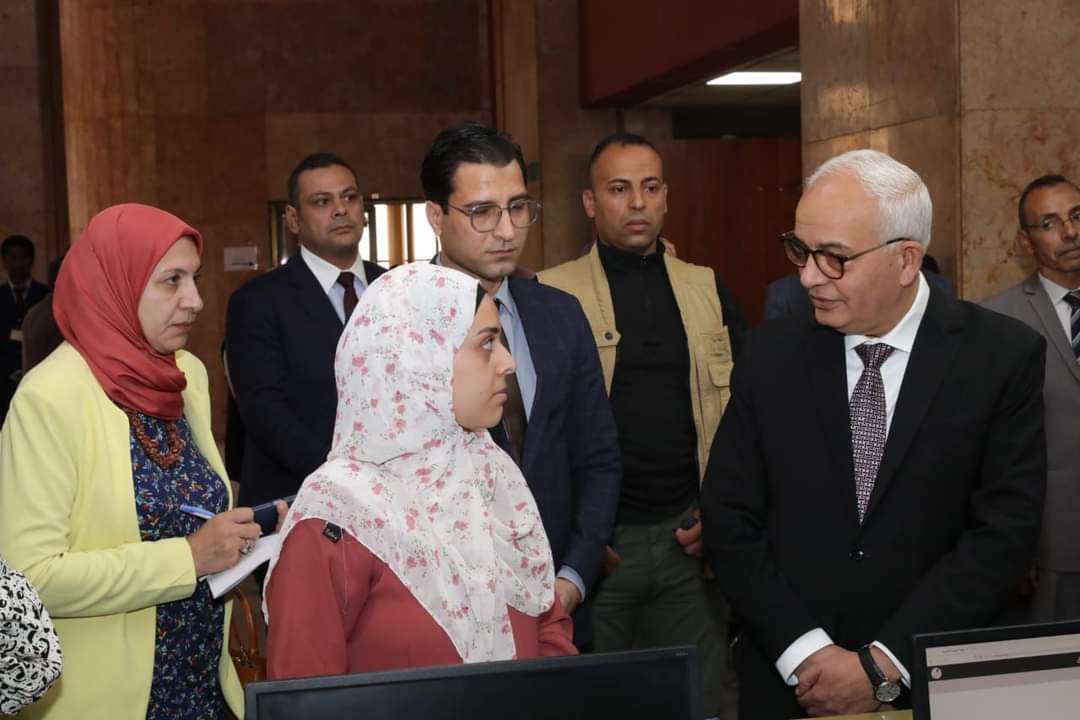 التعليم": المبادرة الرئاسية لتعيين 150 ألف معلم تستهدف سد العجز فى المعلمين