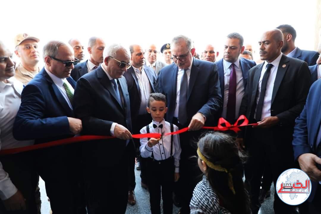 وزير التربية والتعليم يفتتح المدرسة الرسمية الدولية بكفر الشيخ 